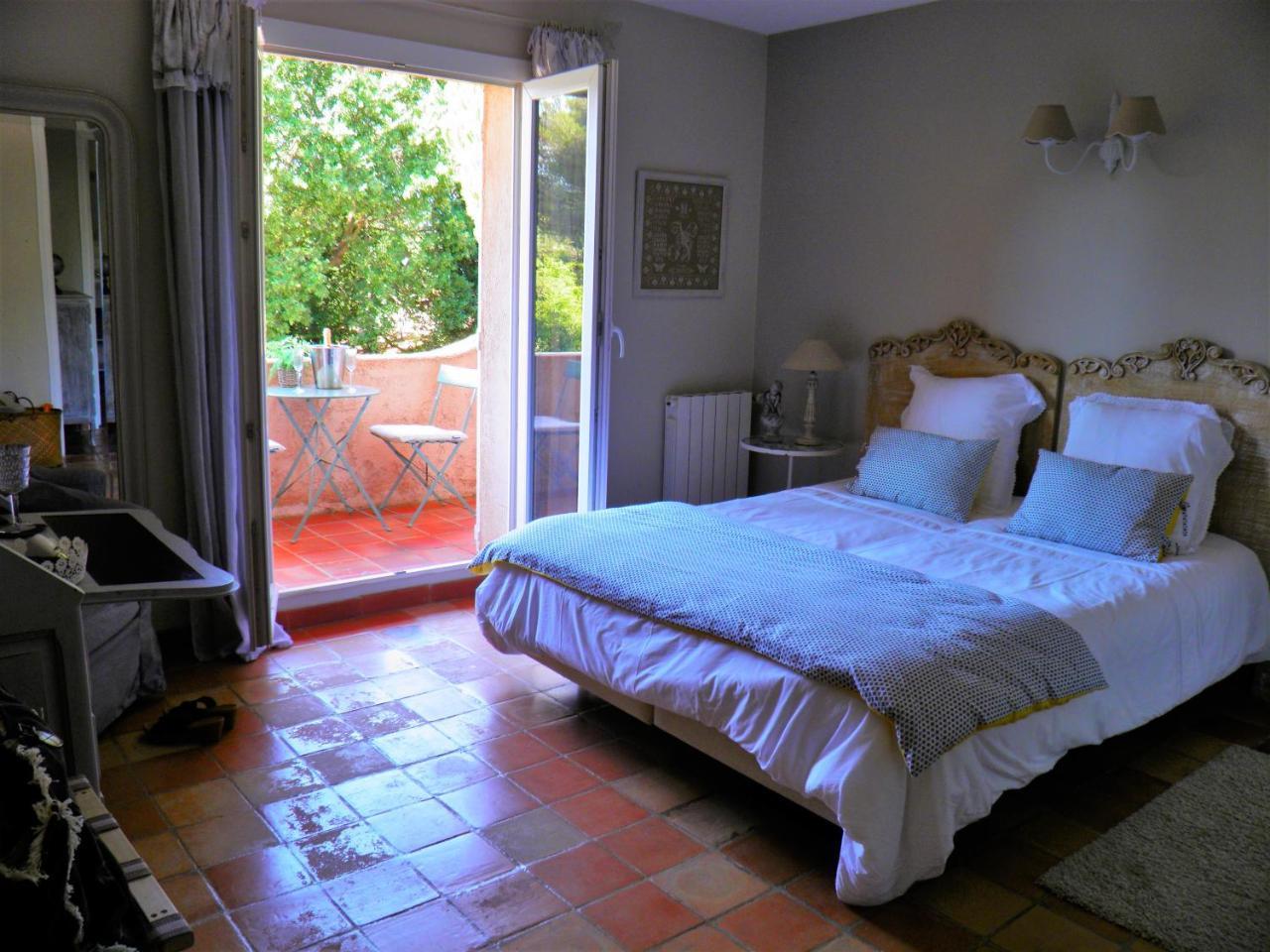 Bed and Breakfast La Bastide Du Bouchou Six-Fours-les-Plages Esterno foto