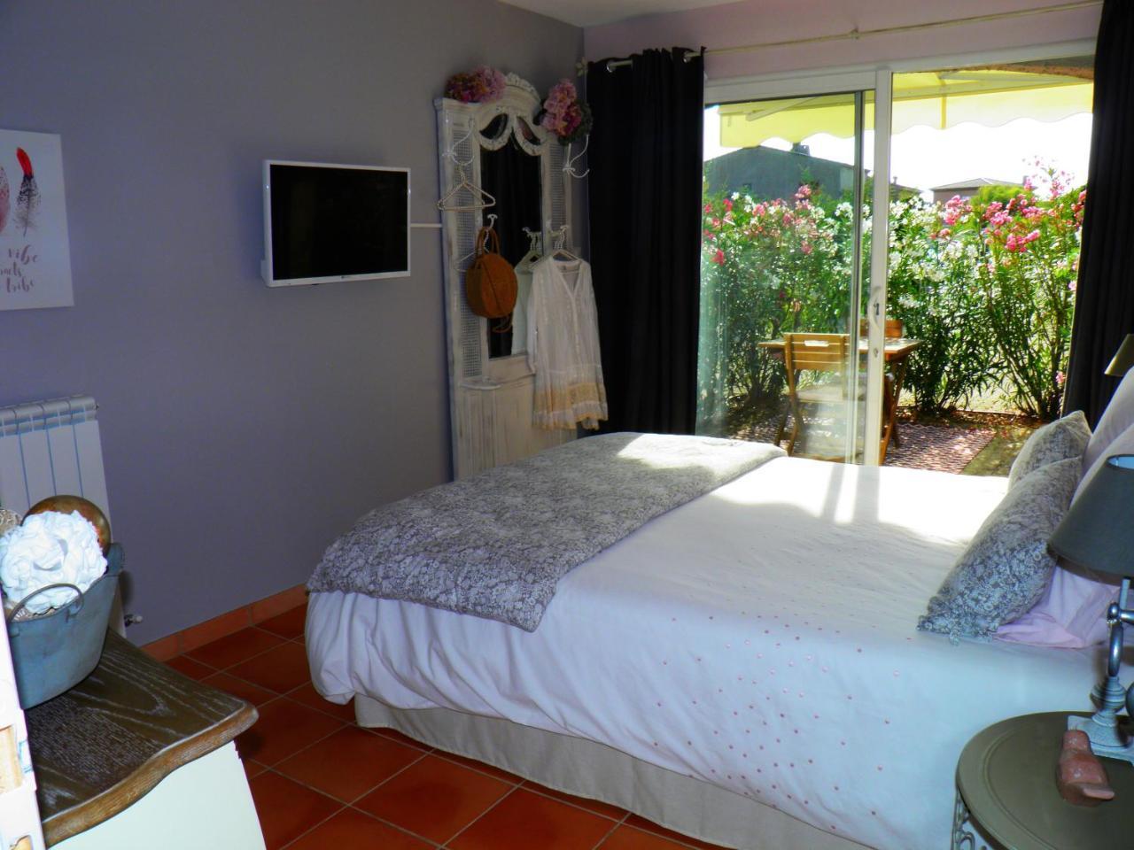 Bed and Breakfast La Bastide Du Bouchou Six-Fours-les-Plages Esterno foto